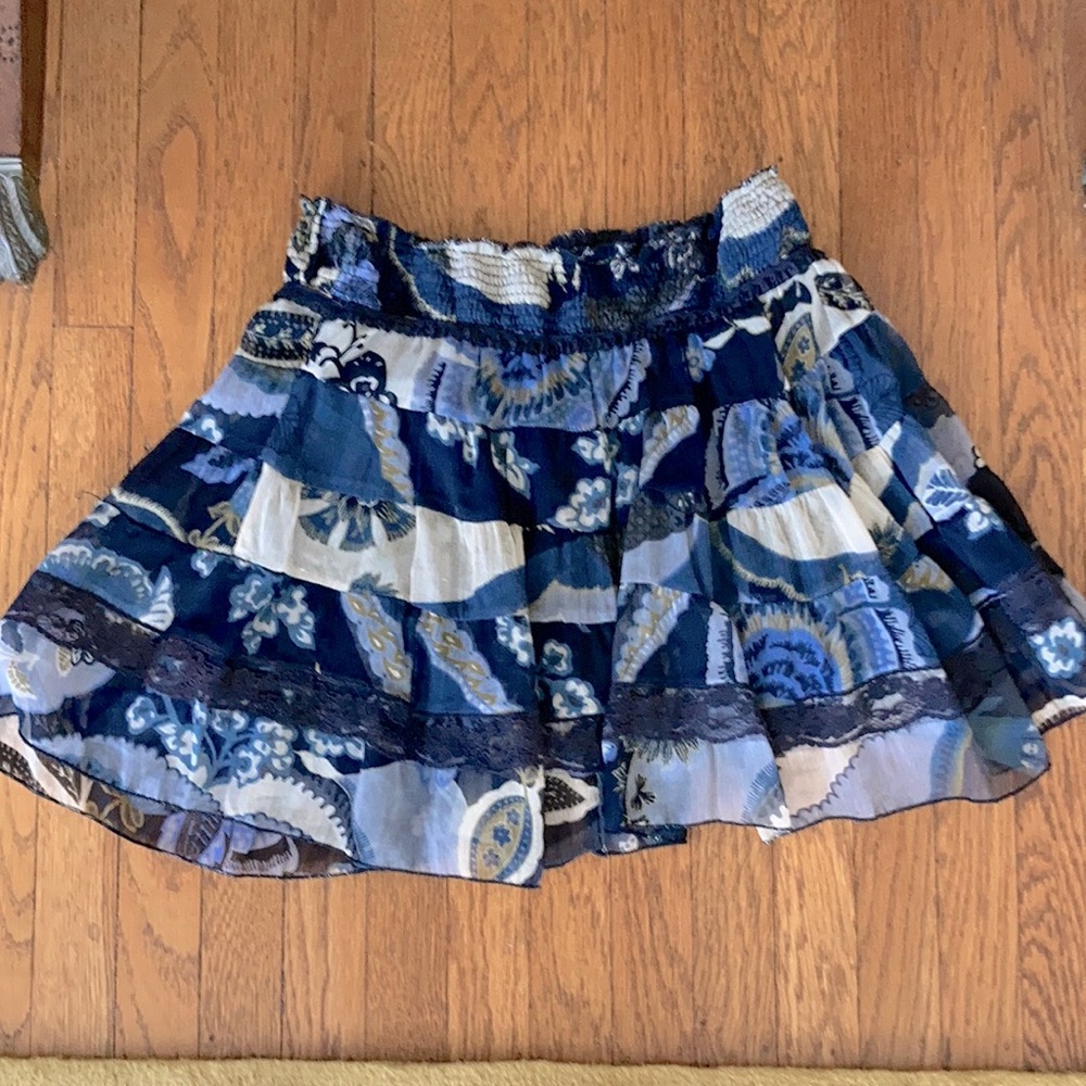 Short floral skirt, stretchy waist, rayon fabric